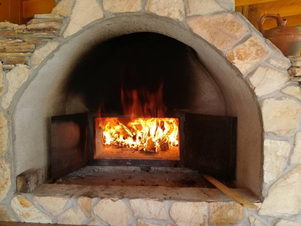 Veselata Guest House Dolna Banya Exterior photo
