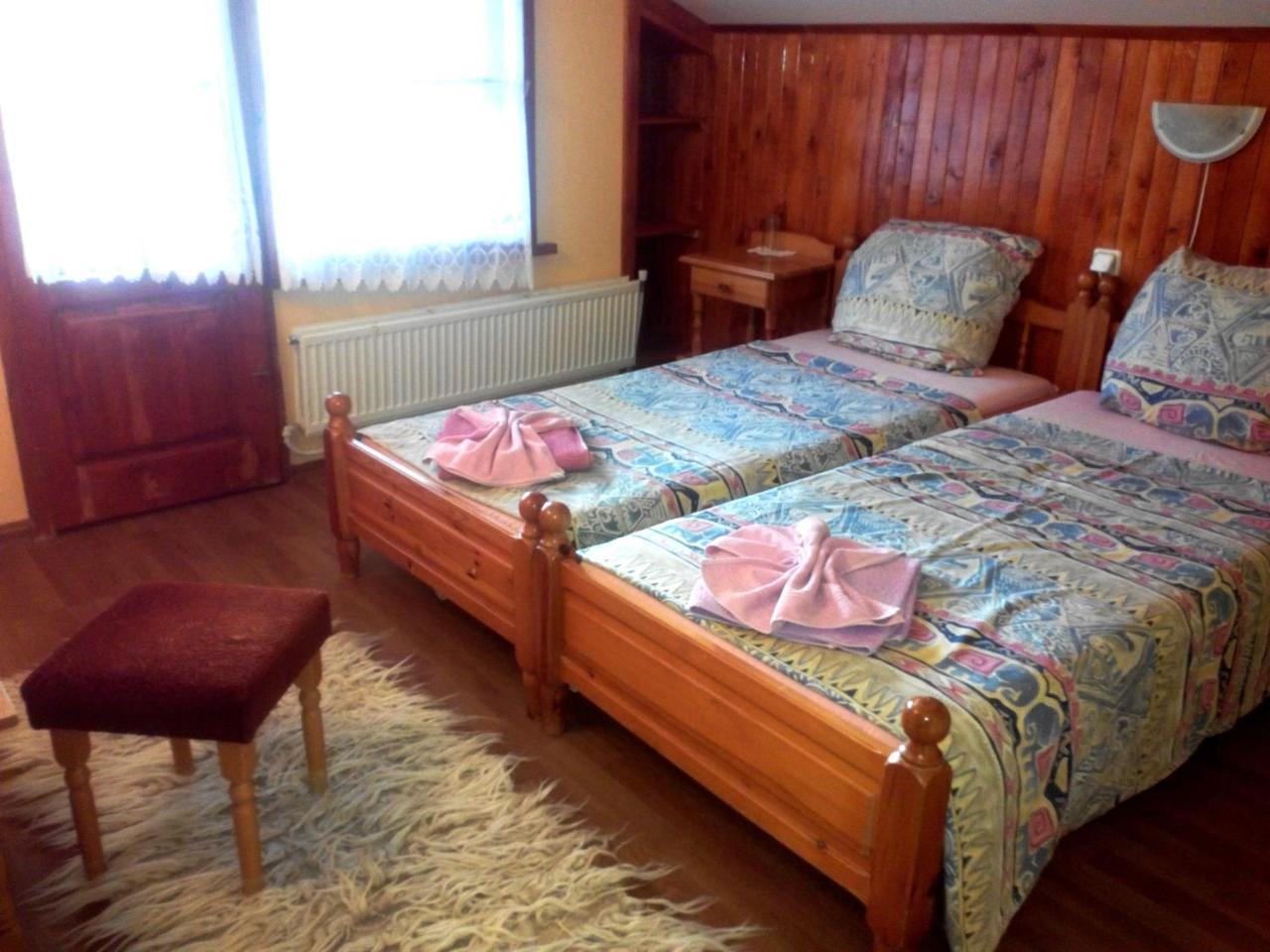 Veselata Guest House Dolna Banya Exterior photo